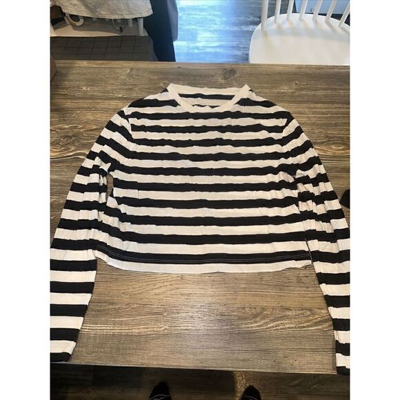A New Day  Long Sleeve Cropped T-Shirt Size Small. Black/White Stripped. NWOT. U - Picture 1 of 4
